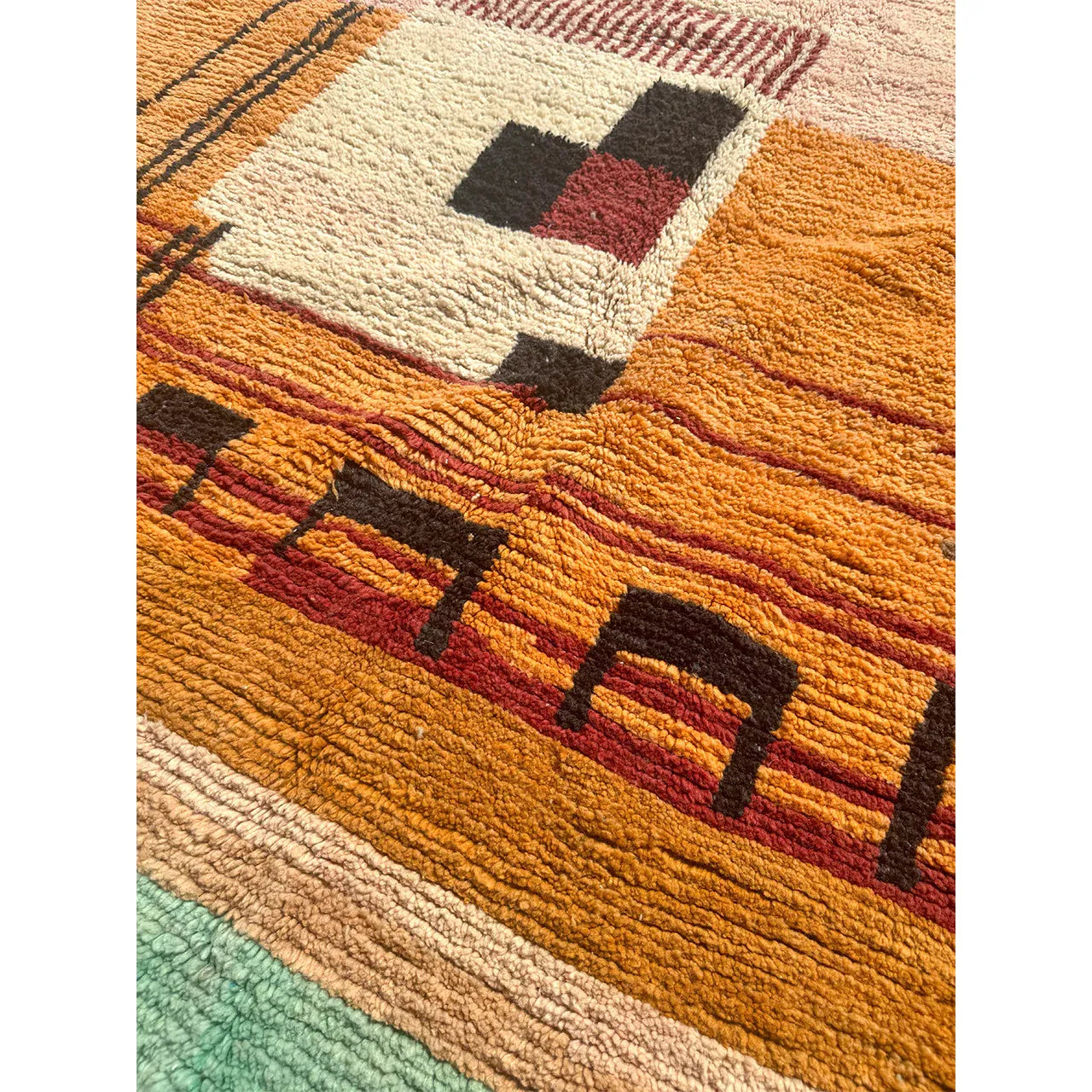 Moroccan Boujad Wool Area Rug – 9’5” x 12’10”